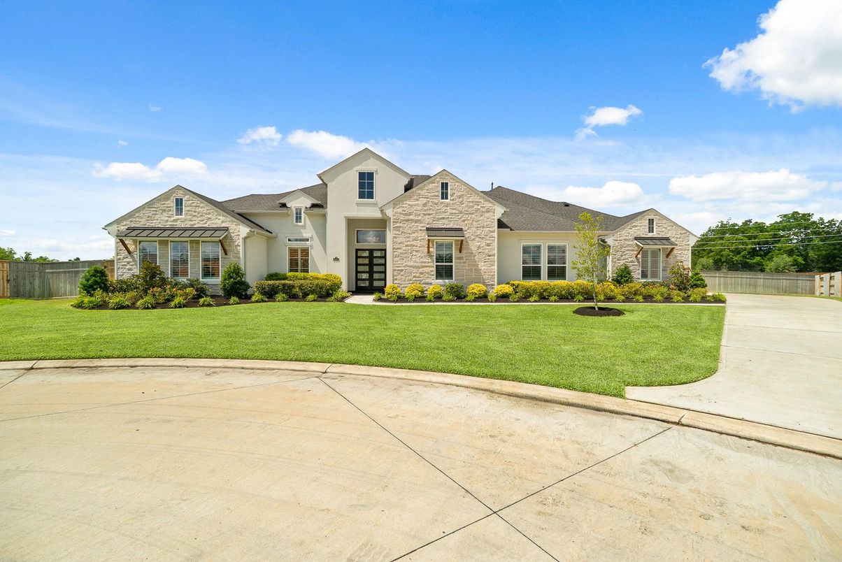 Backyard, Exterior, Facade, Brick Traditional