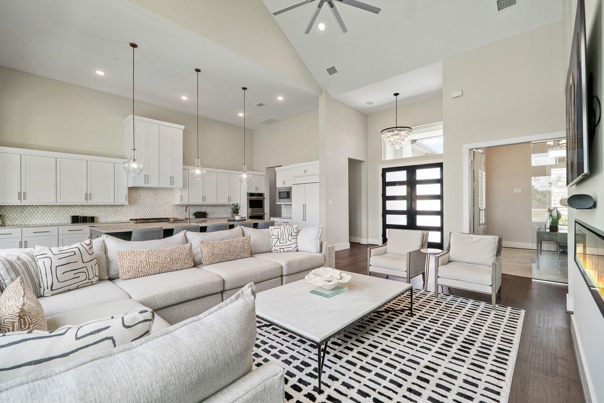 Interior, Kitchen, Living room, Pendant Lights, Recessed Lighting, Wood Texture Flooring