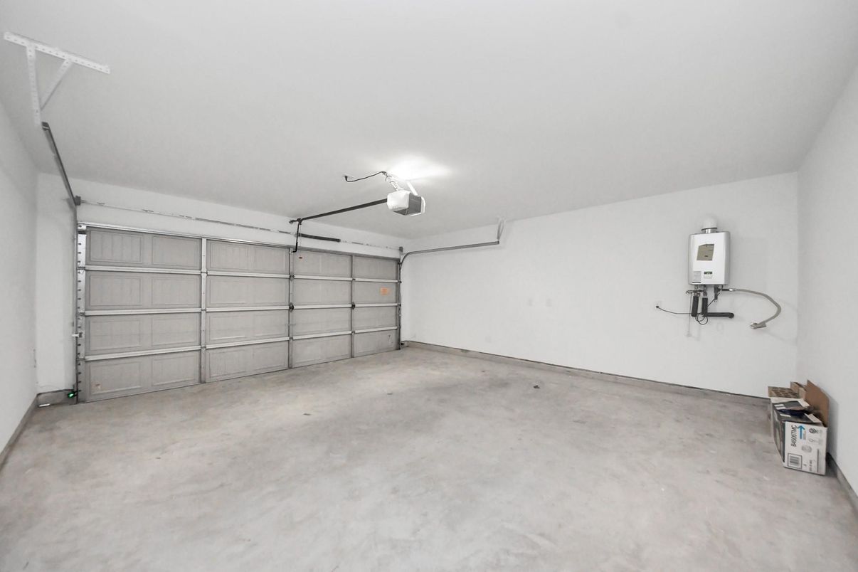 Garage, Interior