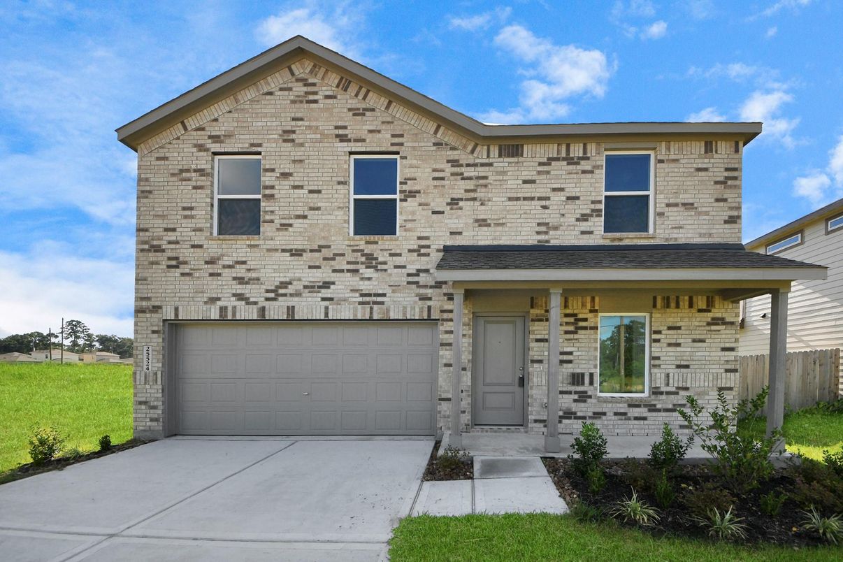 Attached, Exterior, Facade, Brick Traditional