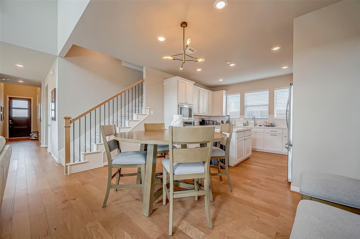 Dining room, Interior, Kitchen, Pendant Lights, Recessed Lighting, Wood Texture Flooring