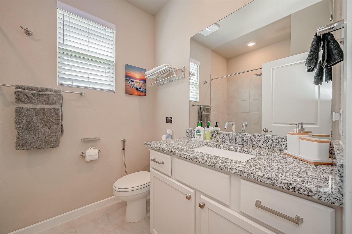 Bathroom, Interior, Recessed Lighting