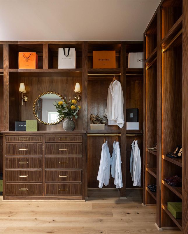 Interior, Walk-in Closets, Wood Texture Flooring