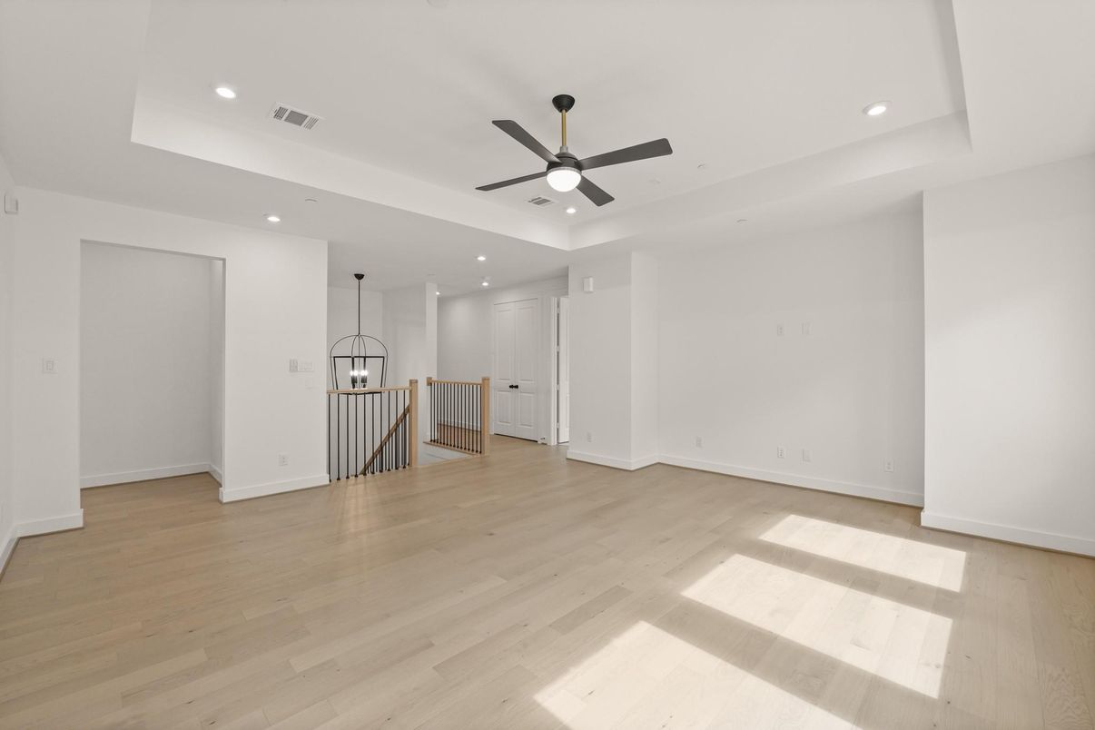 Empty room, Interior, Pendant Lights, Recessed Lighting, Wood Texture Flooring