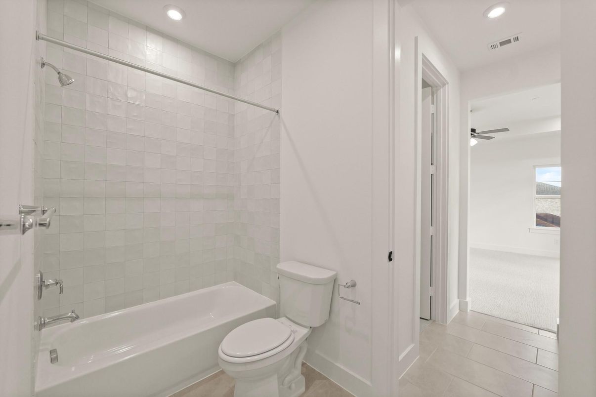 Bathroom, Interior, Recessed Lighting