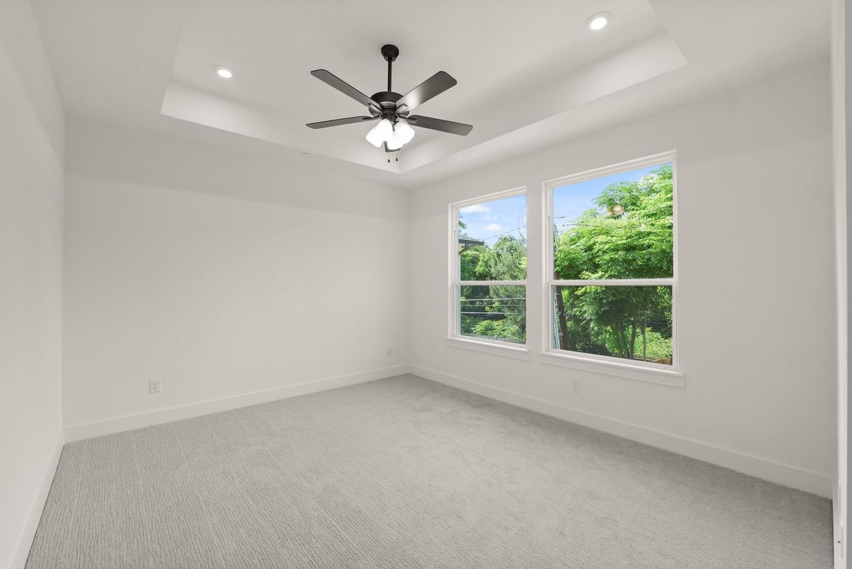 Empty room, Interior, Recessed Lighting