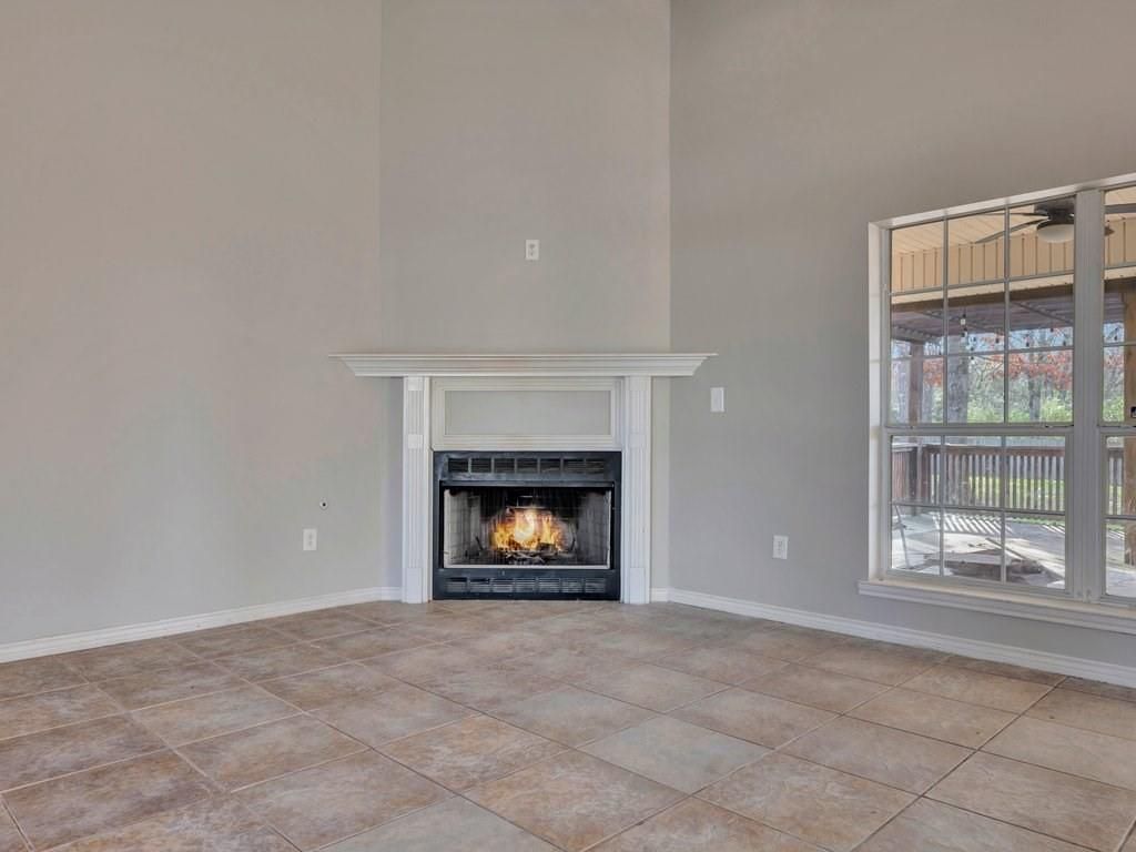 Empty room, Fireplace, Interior