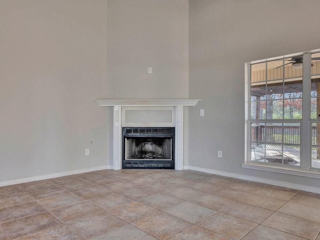 Empty room, Fireplace, Interior