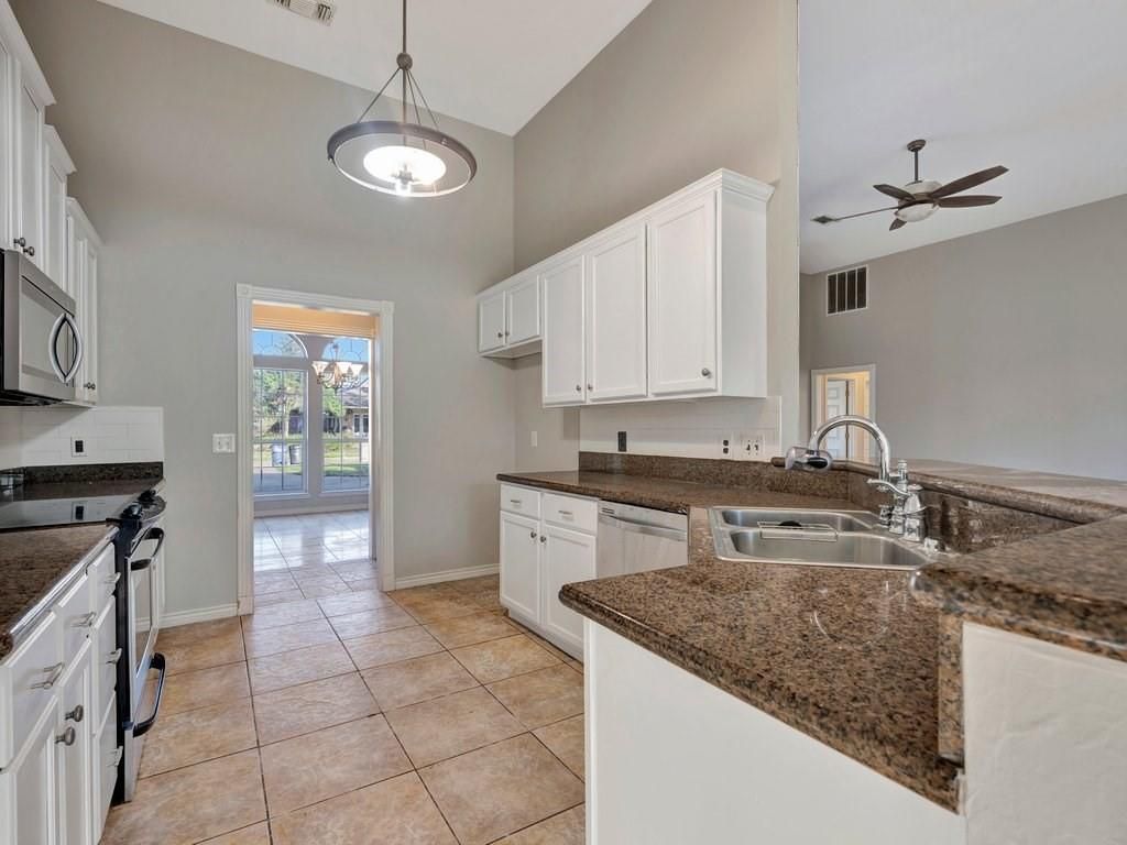 Interior, Kitchen, Pendant Lights
