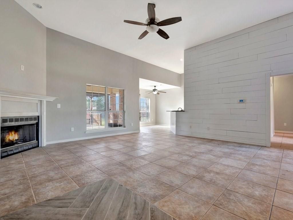 Empty room, Fireplace, Interior