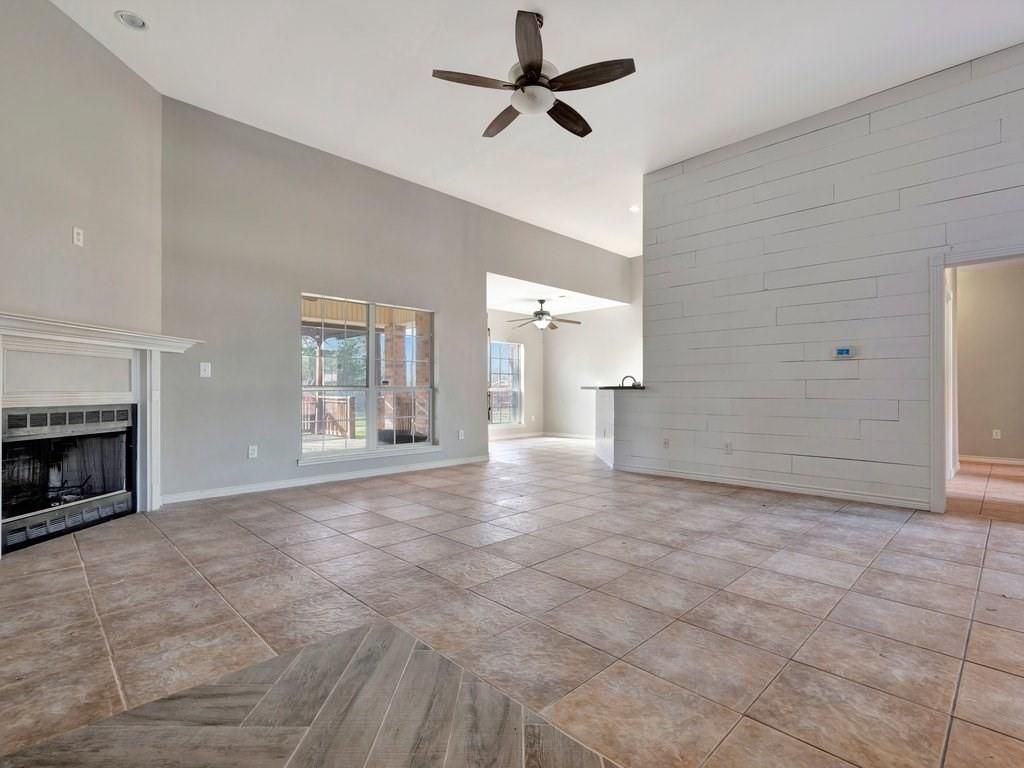 Empty room, Fireplace, Interior