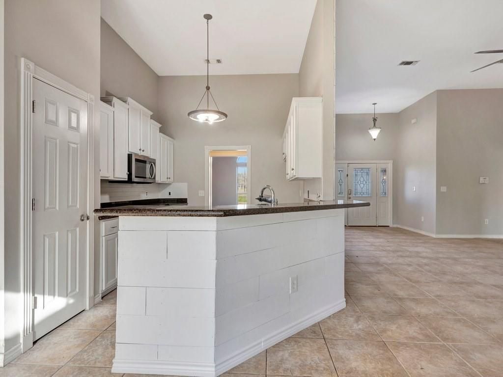 Interior, Kitchen, Pendant Lights