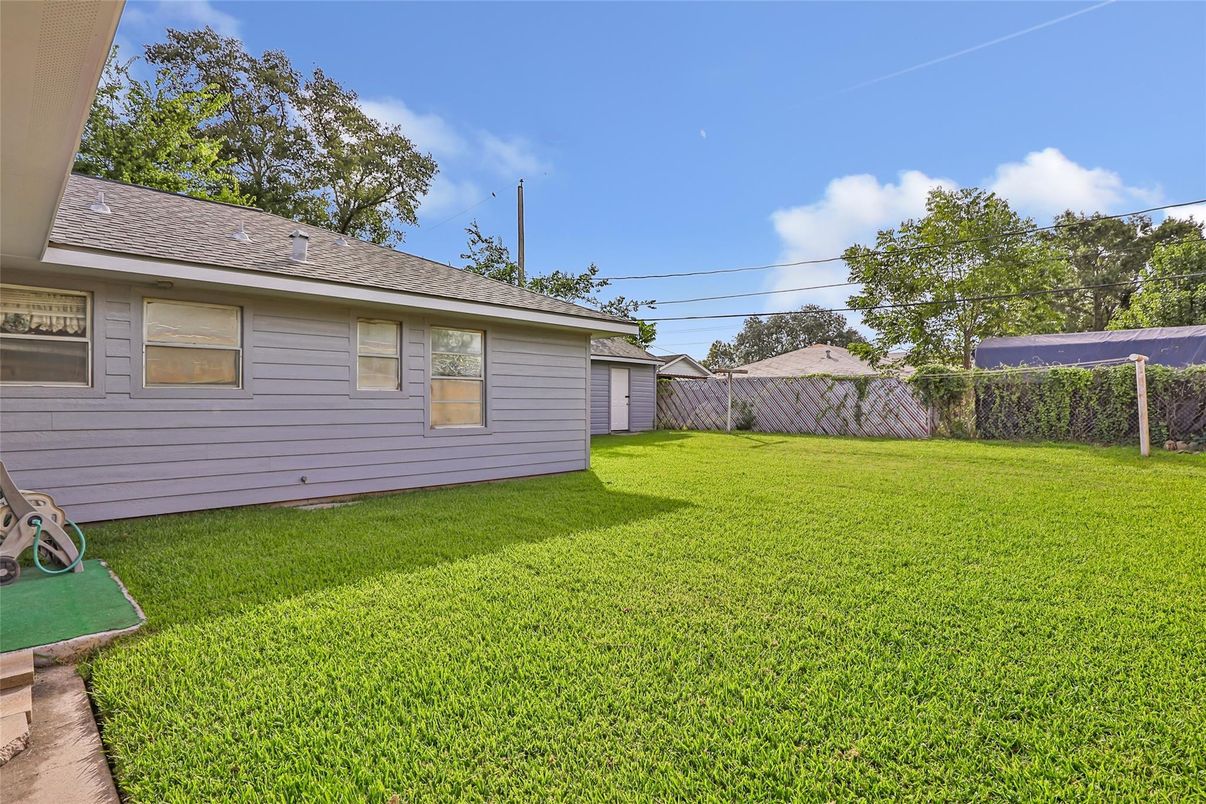 Backyard, Exterior