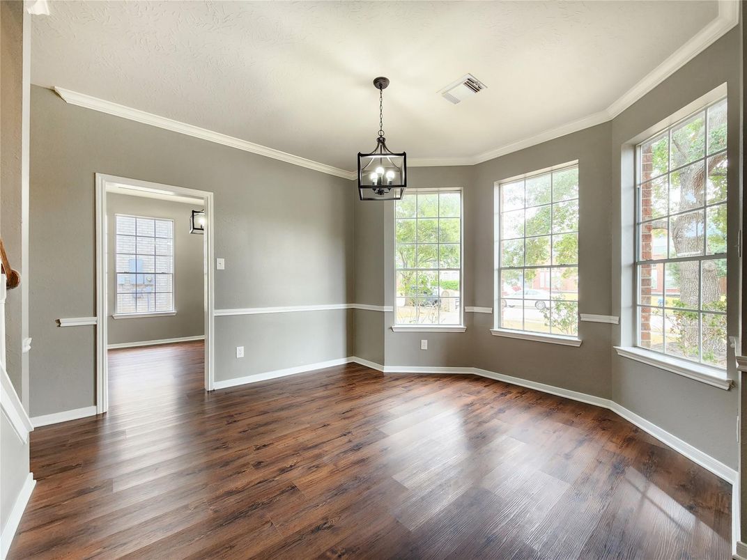 Empty room, Interior, Pendant Lights, Wood Texture Flooring