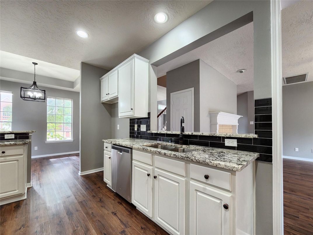 Interior, Kitchen, Pendant Lights, Recessed Lighting, Wood Texture Flooring