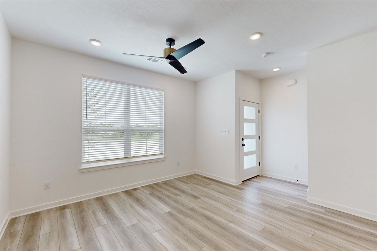 Empty room, Interior, Recessed Lighting, Wood Texture Flooring