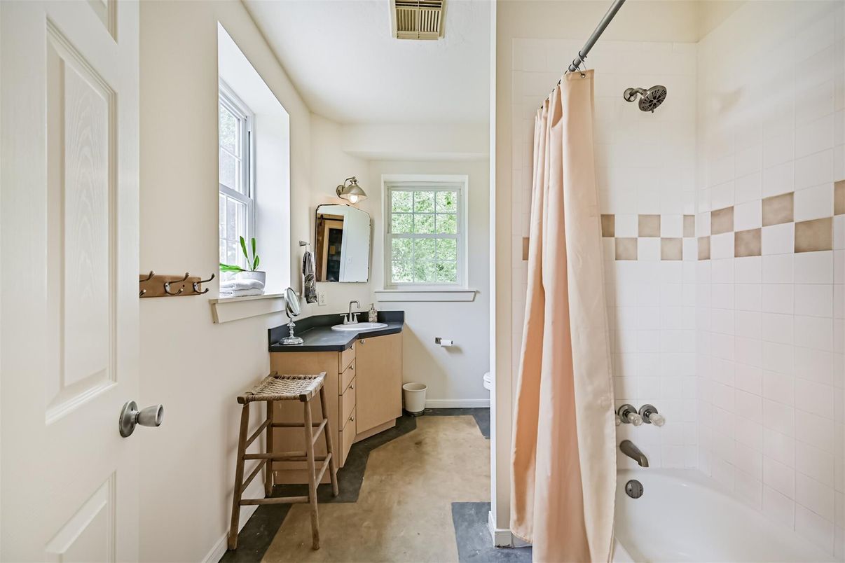 Bathroom, Interior