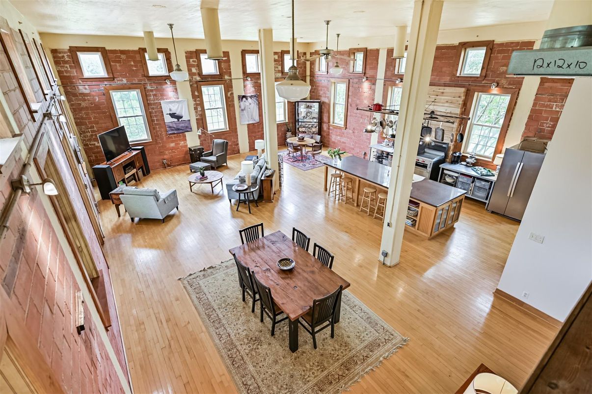 Dining room, Interior, Living room, Pendant Lights, Stone Walls, Wood Texture Flooring