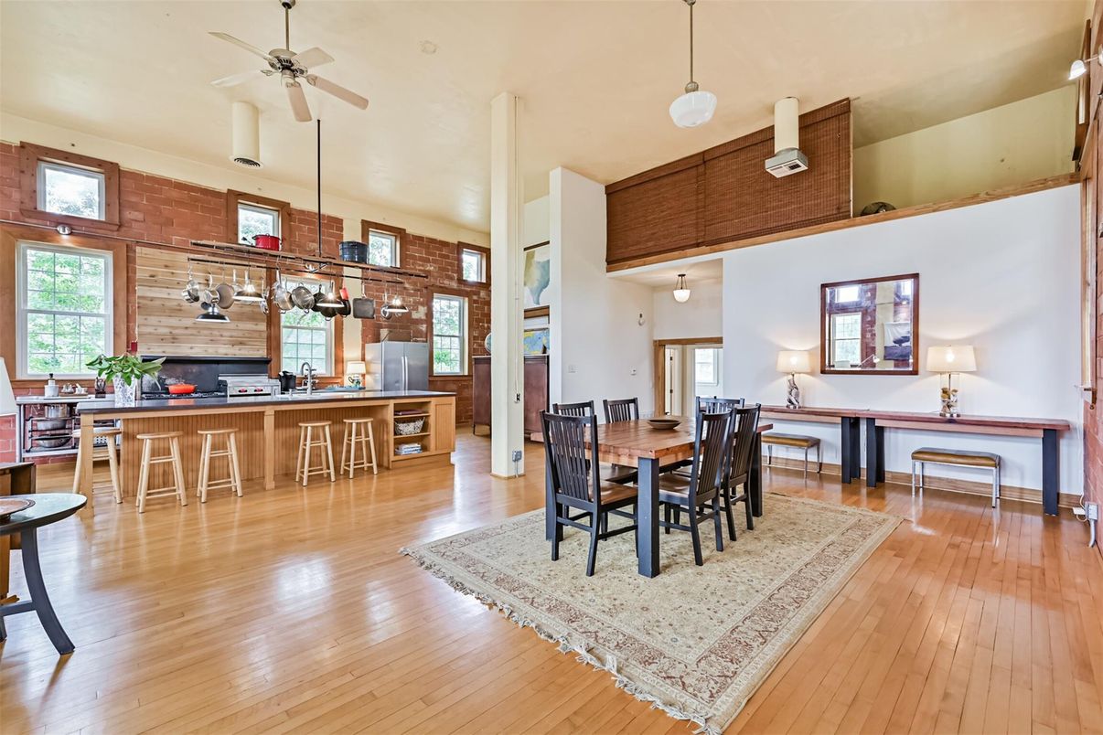 Dining room, Interior, Kitchen, Pendant Lights, Stone Walls, Wood Texture Flooring