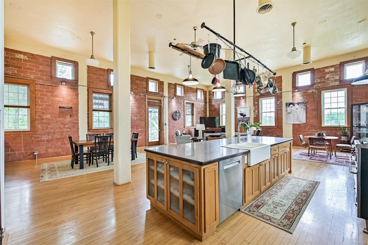Dining room, Interior, Kitchen, Pendant Lights, Stone Walls, Wood Texture Flooring