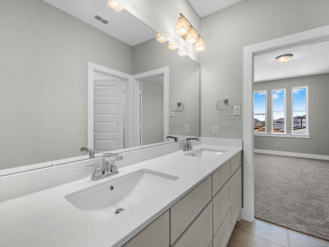 Bathroom, Dual Sink Vanities, Interior