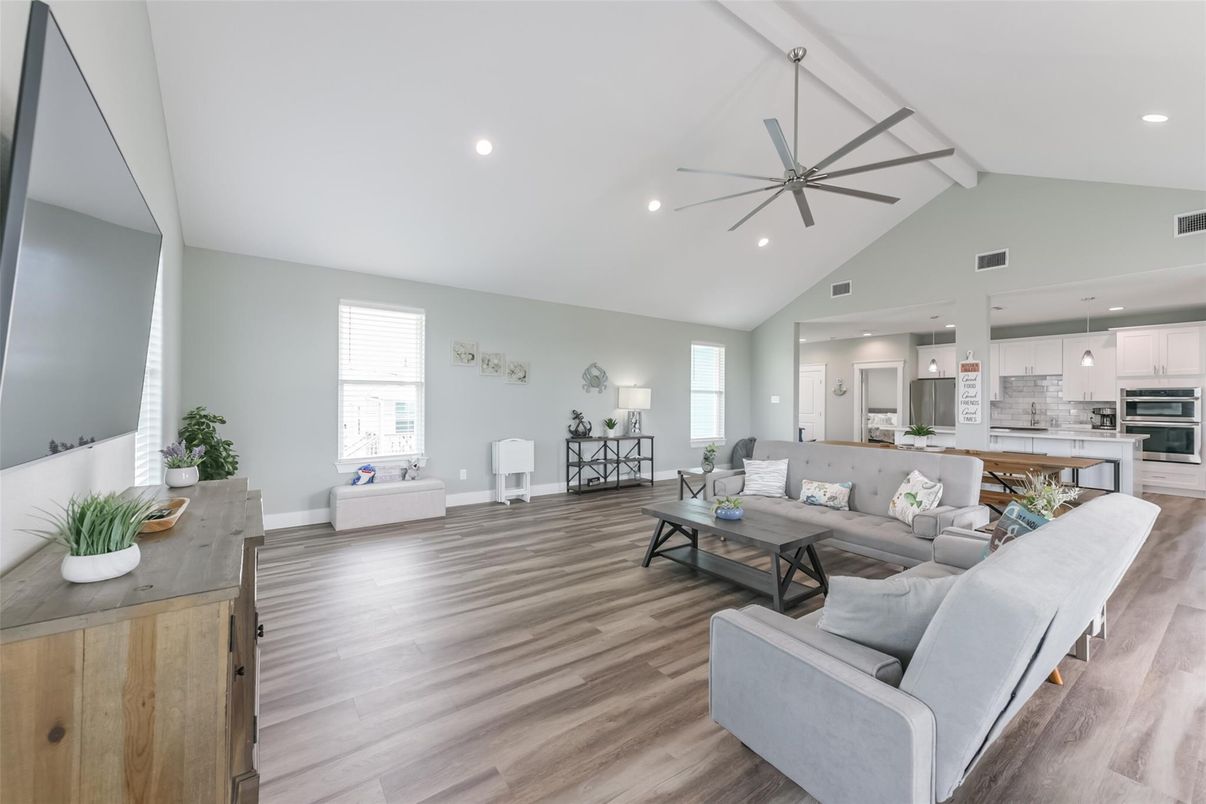 Interior, Kitchen, Living room, Pendant Lights, Recessed Lighting, Stainless Steel Appliances, Wood Texture Flooring