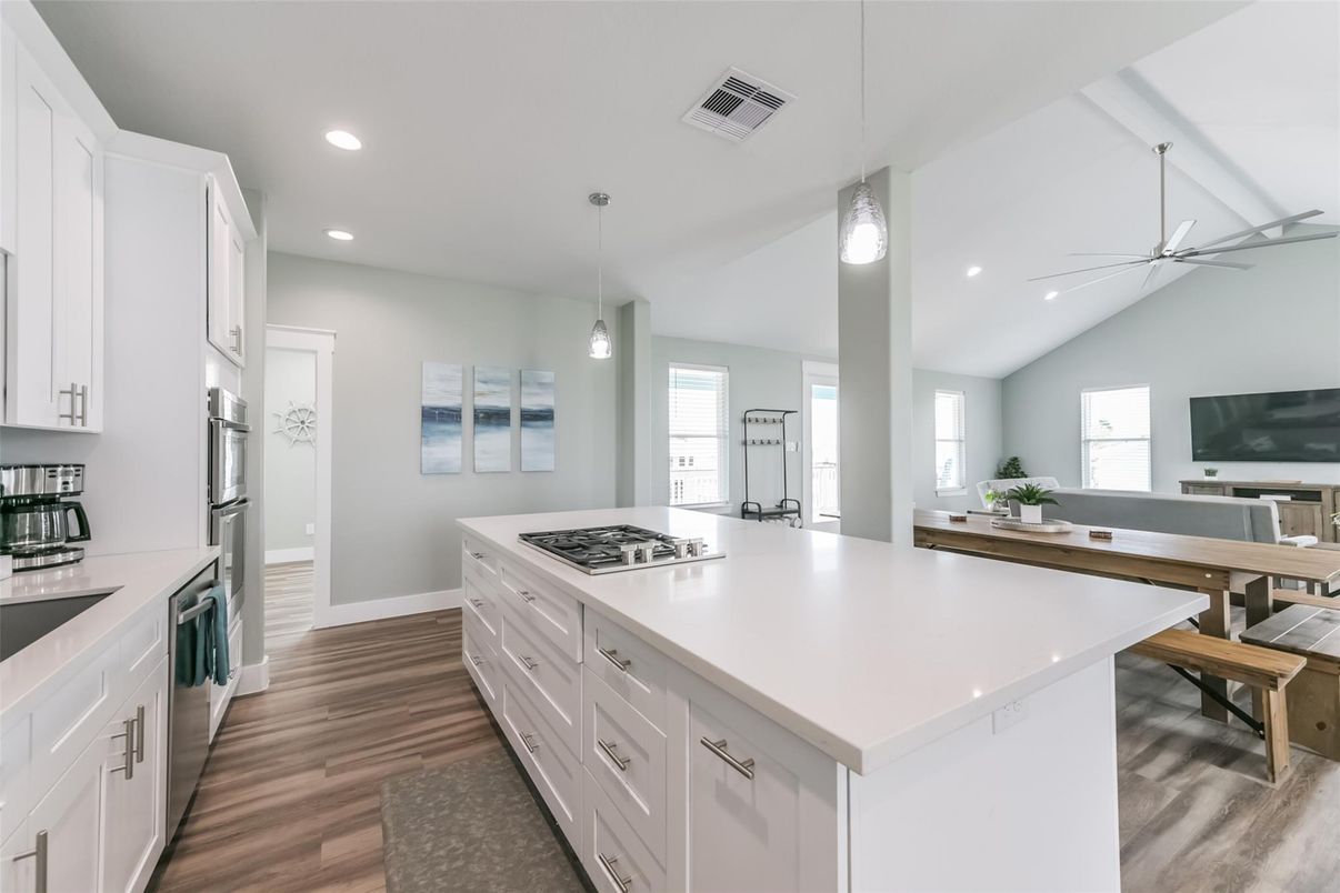 Interior, Kitchen, Pendant Lights, Recessed Lighting, Wood Texture Flooring