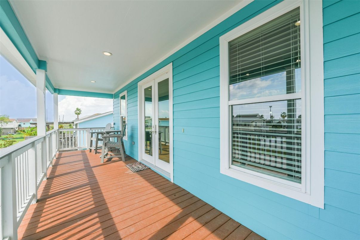 Exterior, Recessed Lighting