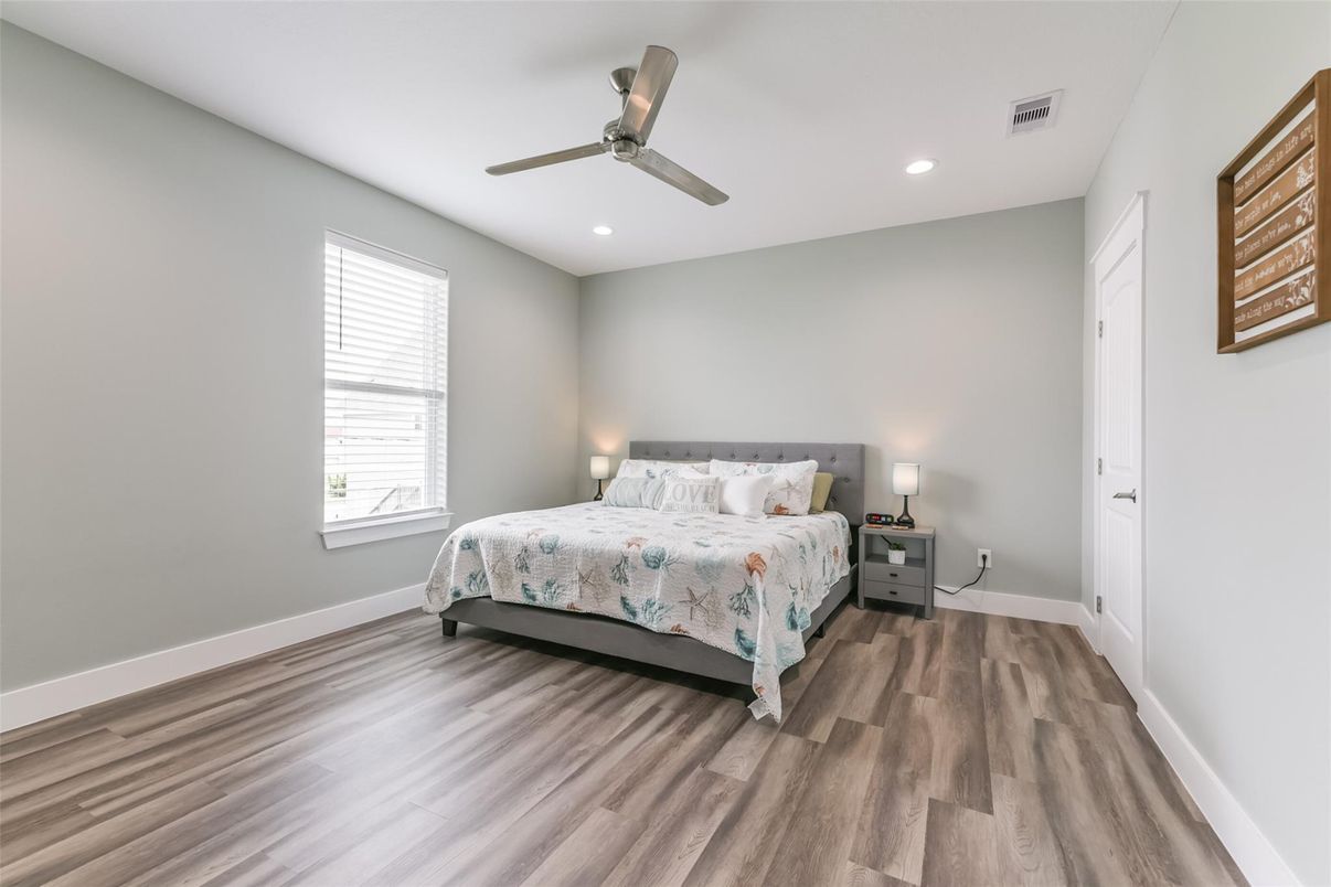 Bedroom, Interior, Recessed Lighting, Wood Texture Flooring