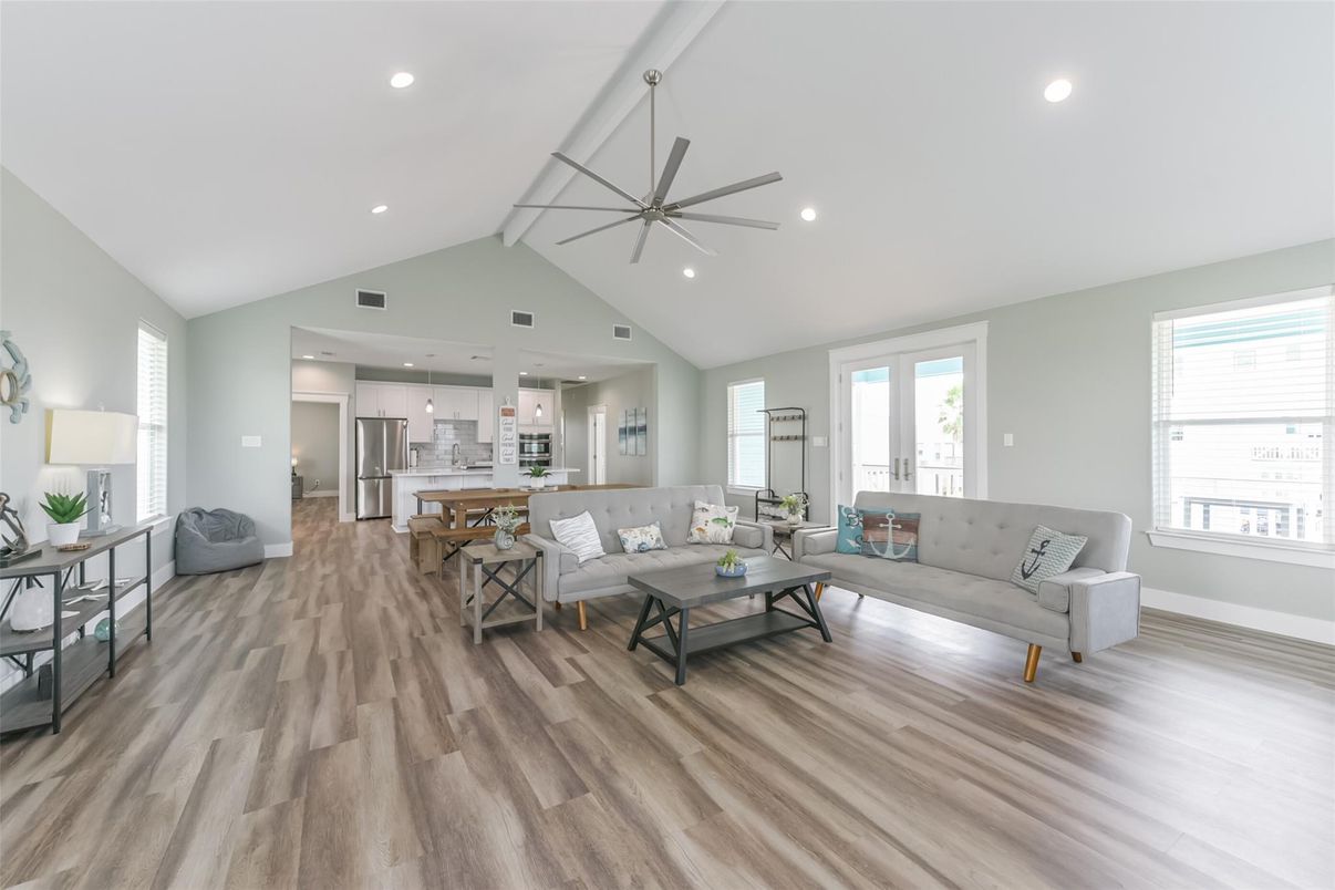 Interior, Kitchen, Living room, Pendant Lights, Recessed Lighting, Stainless Steel Appliances, Wood Texture Flooring