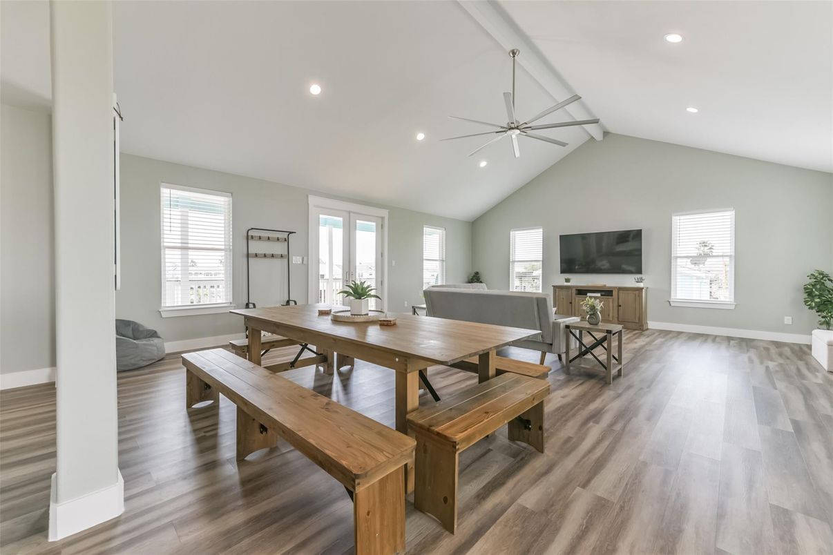 Dining room, Interior, Living room, Recessed Lighting, Wood Texture Flooring