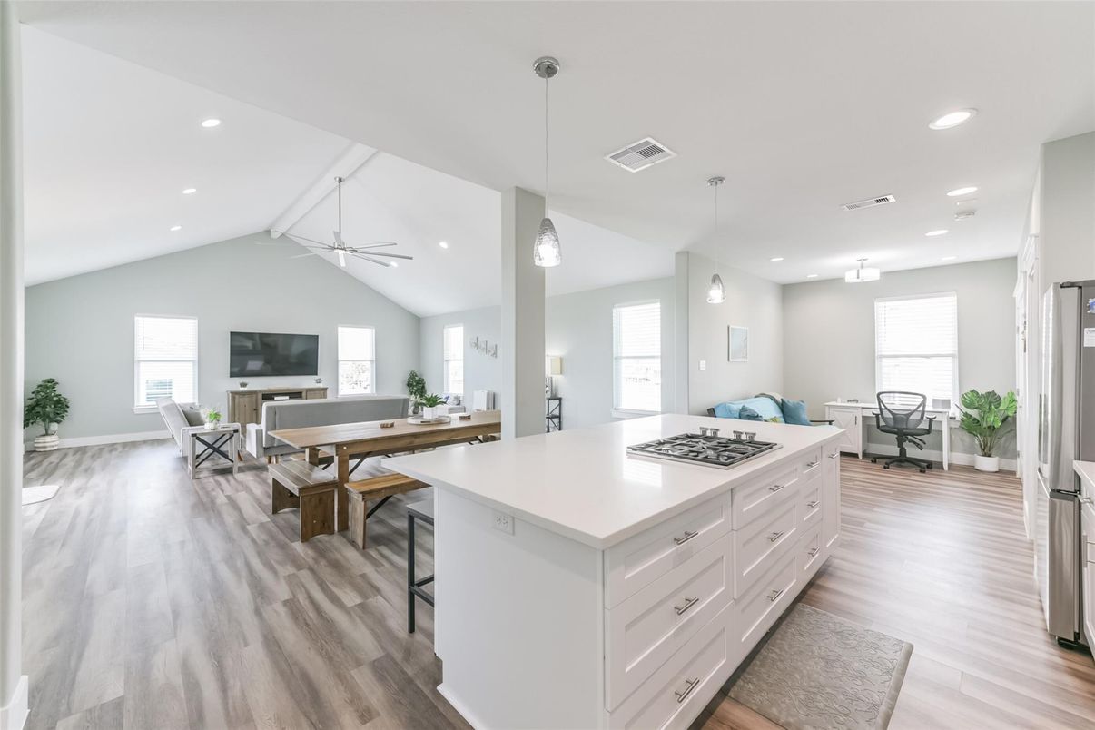 Dining room, Interior, Kitchen, Pendant Lights, Recessed Lighting, Wood Texture Flooring