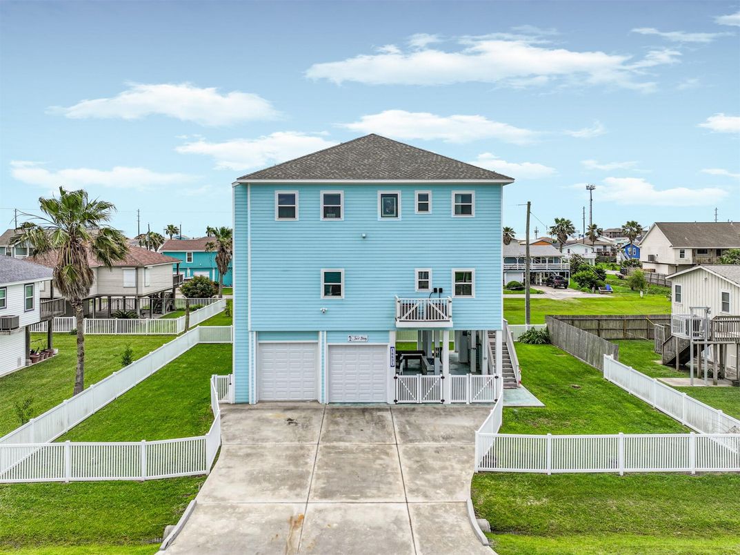 Backyard, Exterior, Water