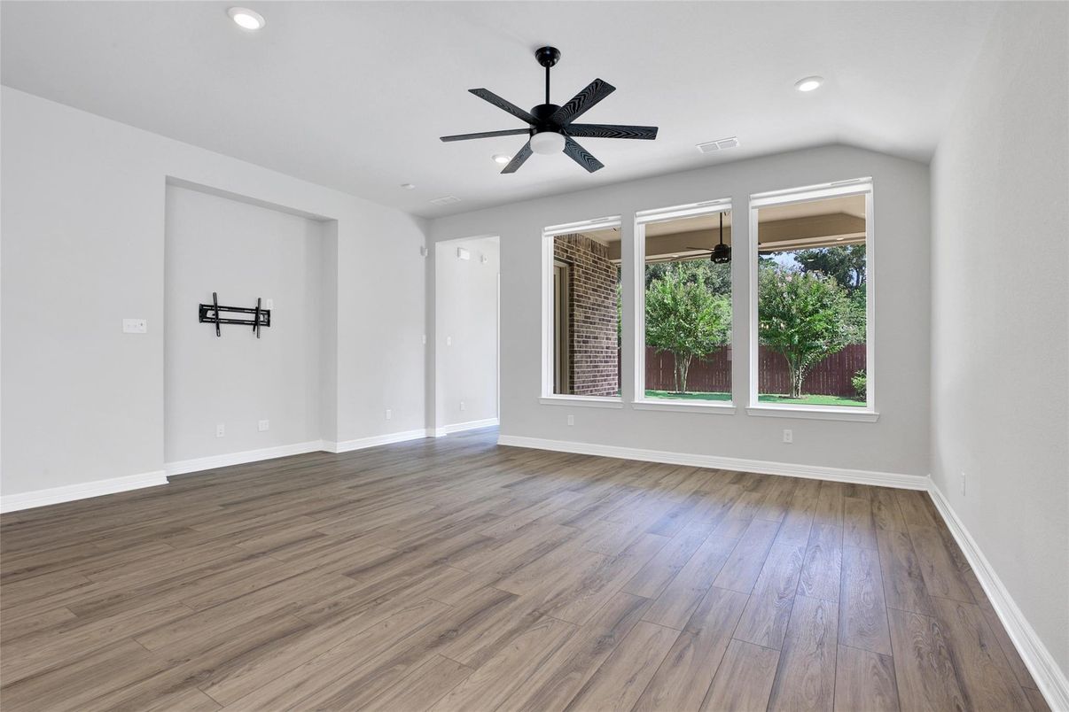 Empty room, Interior, Recessed Lighting, Wood Texture Flooring