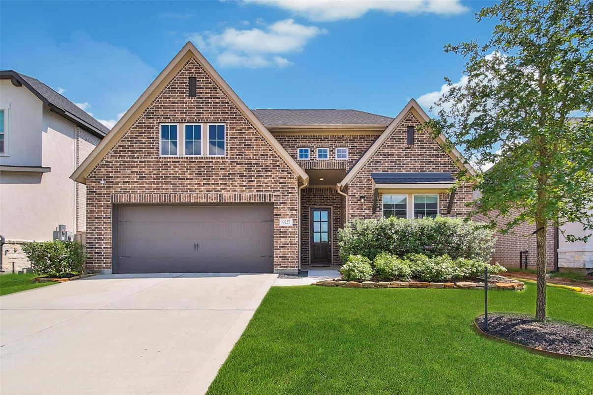 Attached, Exterior, Facade, Brick Facade, Brick Traditional
