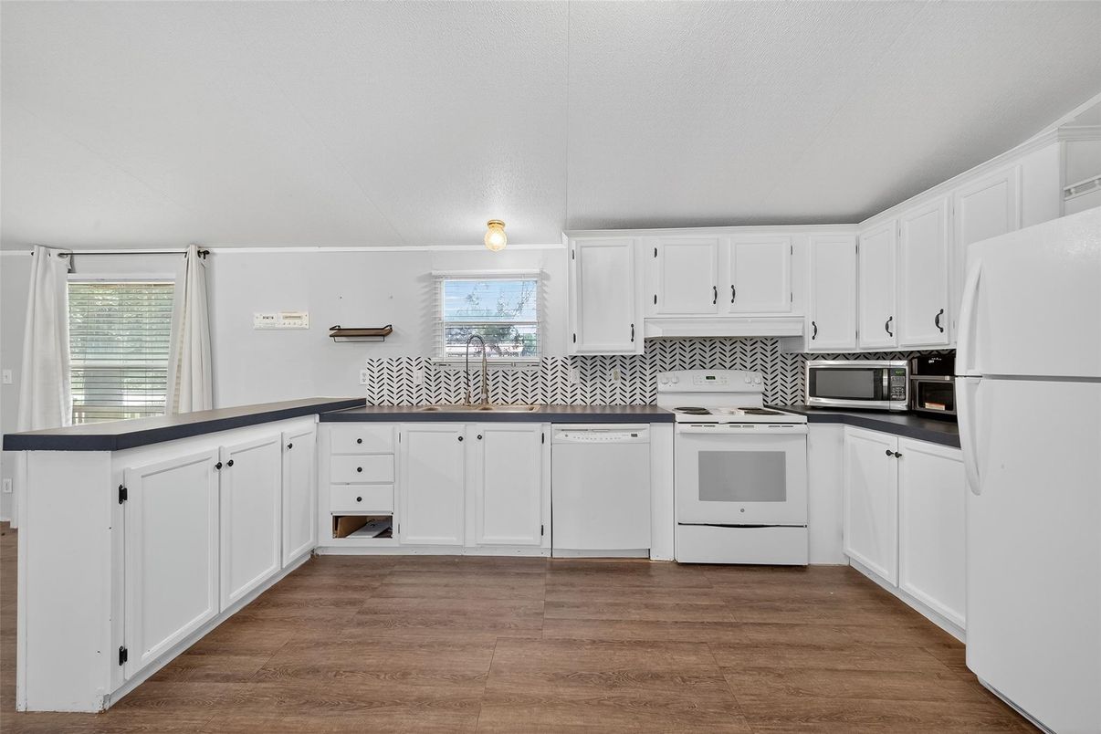 Interior, Kitchen, Wood Texture Flooring