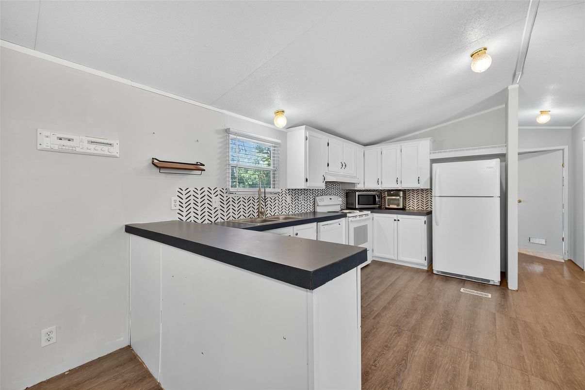 Interior, Kitchen, Wood Texture Flooring
