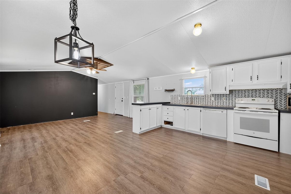 Interior, Kitchen, Pendant Lights, Wood Texture Flooring