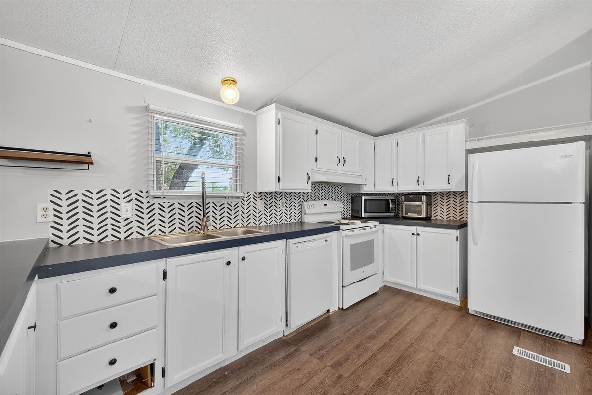 Interior, Kitchen, Wood Texture Flooring