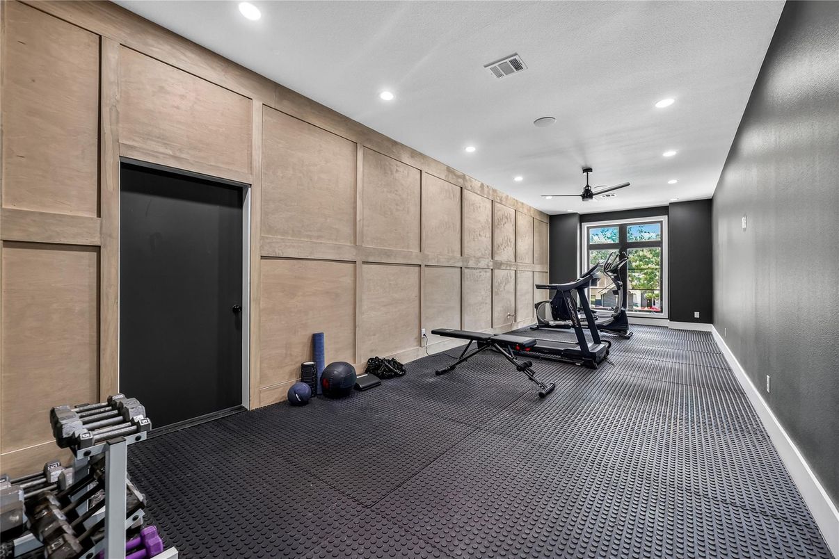 Fitness Equipment, Interior, Recessed Lighting