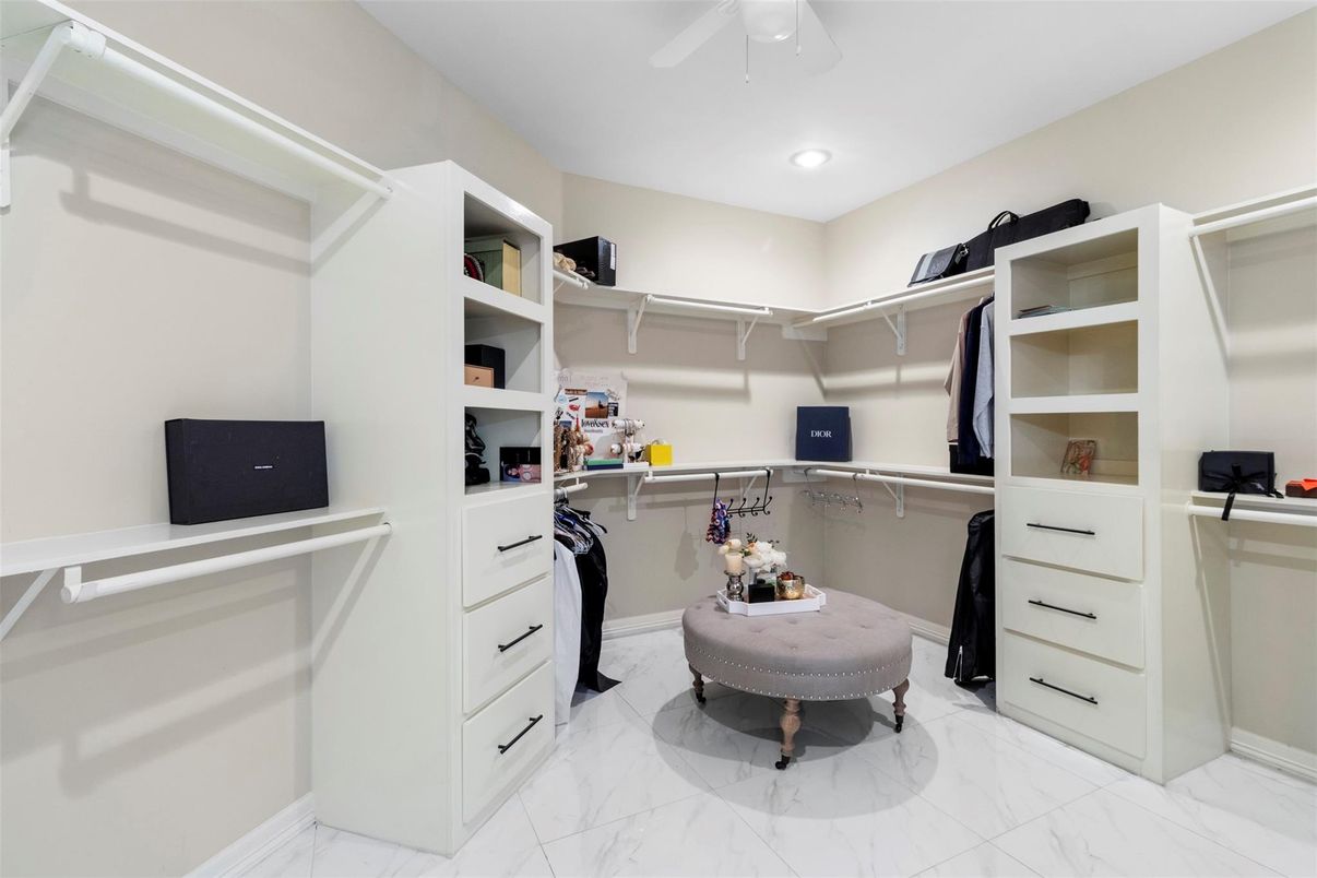 Interior, Marble, Recessed Lighting, Walk-in Closets