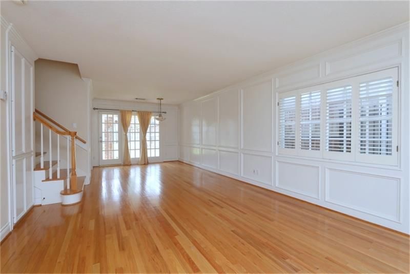 Empty room, Interior, Pendant Lights, Wood Texture Flooring