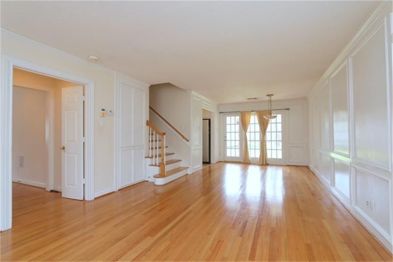 Empty room, Interior, Pendant Lights, Wood Texture Flooring