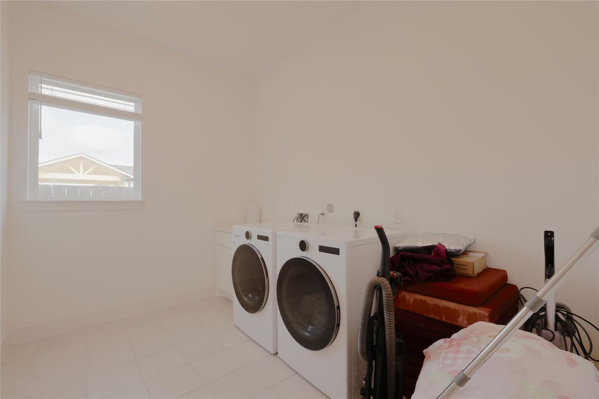 Interior, Washer