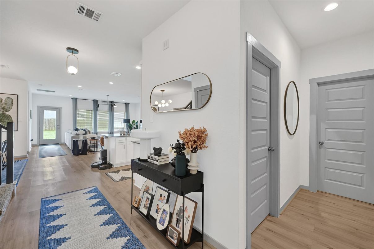 Interior, Pendant Lights, Recessed Lighting, Wood Texture Flooring