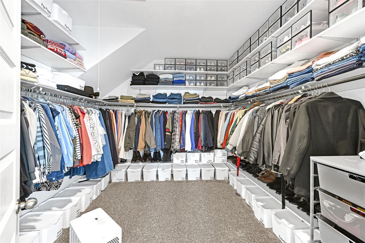 Interior, Walk-in Closets