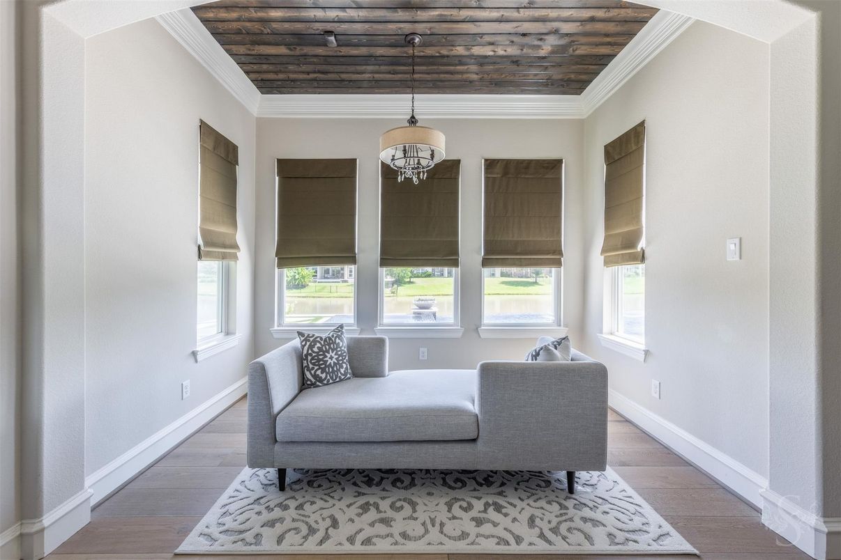 Interior, Pendant Lights, Wooden Ceilings, Wood Texture Flooring