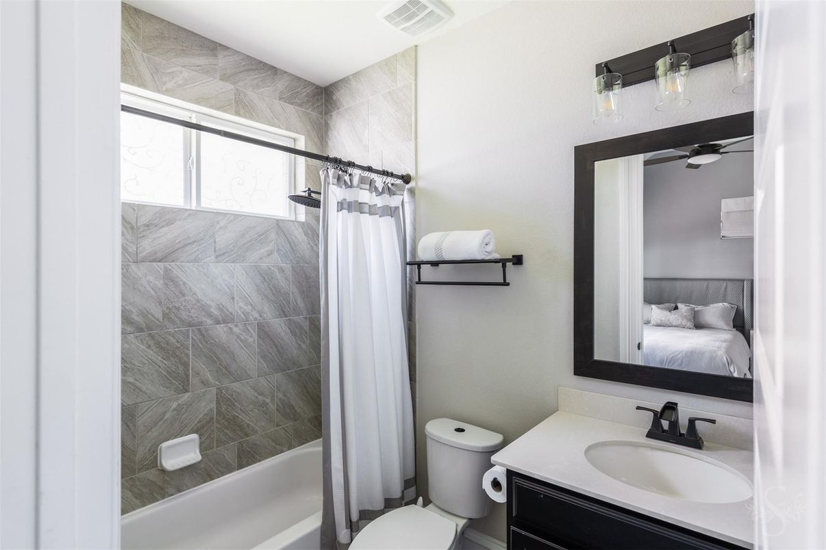Bathroom, Bedroom, Interior