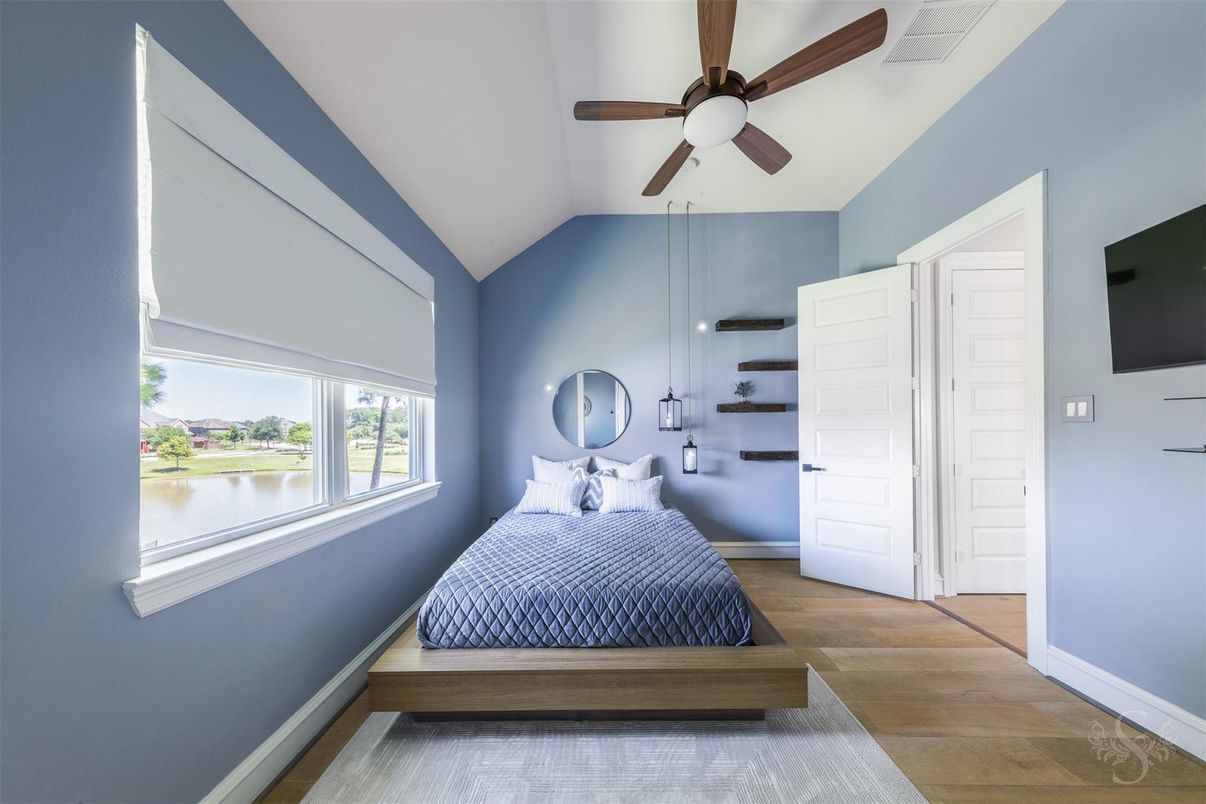 Bedroom, Interior, Water, Wood Texture Flooring