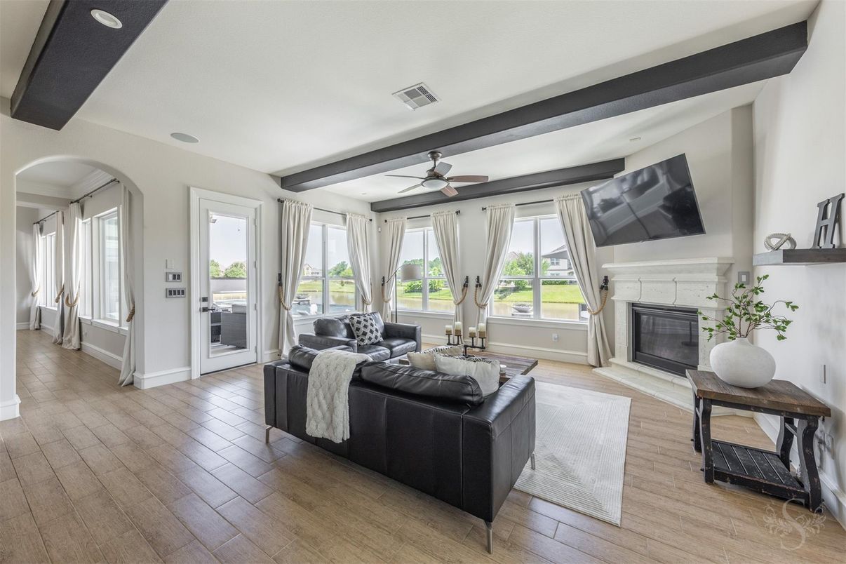 Fireplace, Interior, Living room, Recessed Lighting, Wooden Beams, Wood Texture Flooring